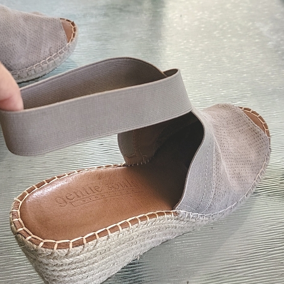 🍃 Kenneth Cole Gentle Souls Signature sandals 10M - Picture 10 of 10